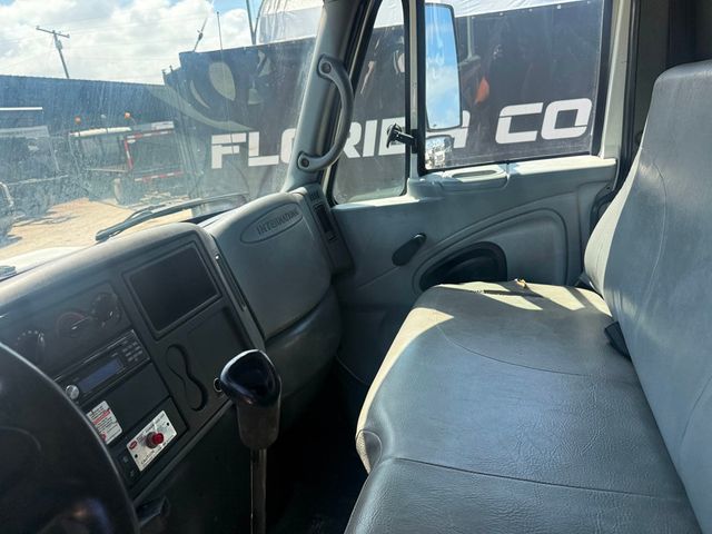 2004 International 4300 Chipper Dump Truck  - 23032255 - 13