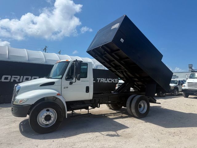 2004 International 4300 Chipper Dump Truck  - 23032255 - 1