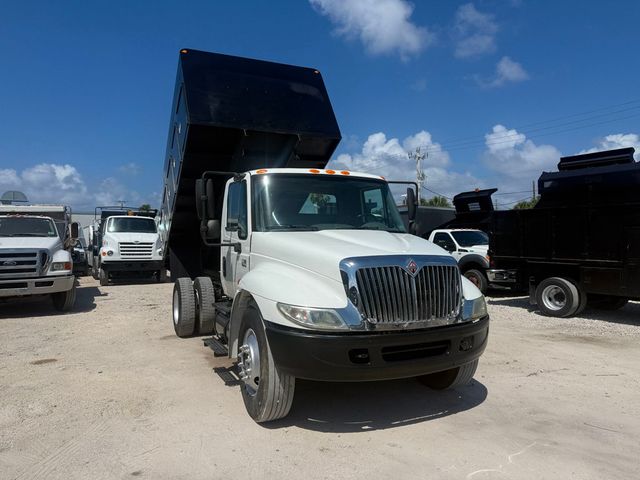 2004 International 4300 Chipper Dump Truck  - 23032255 - 5