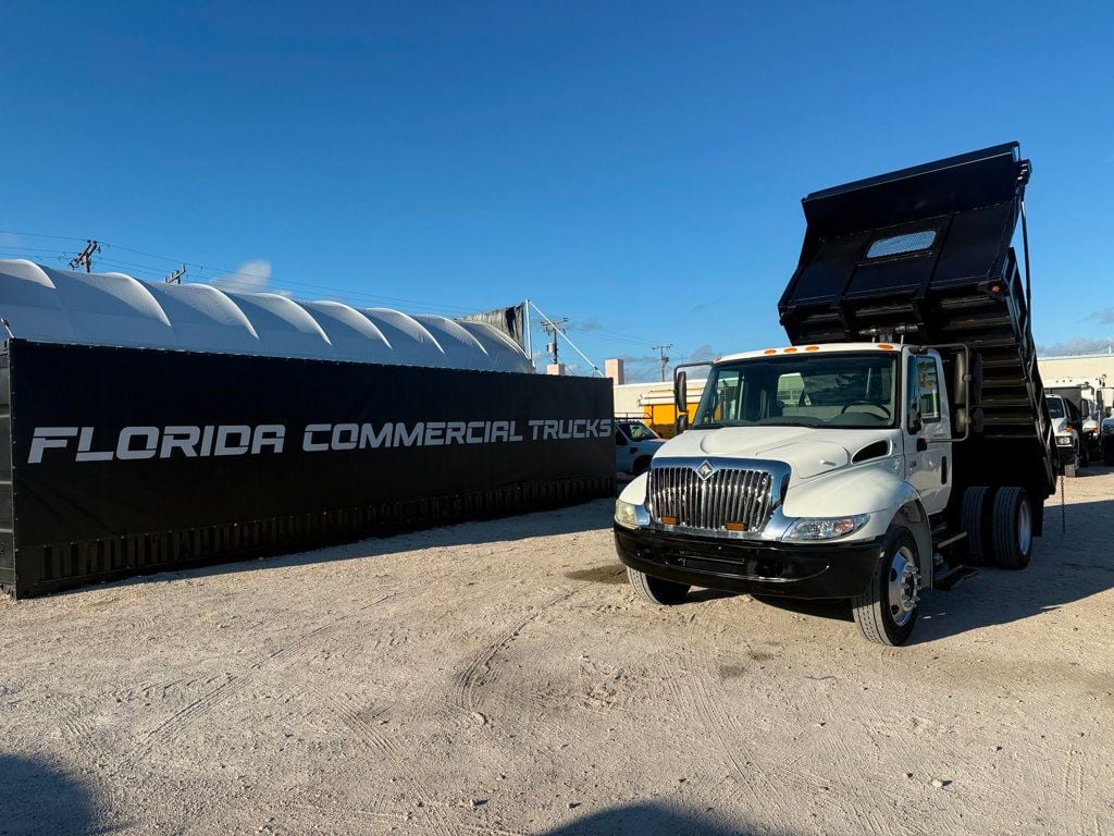 2004 International 4300 Dump Truck LOW PROFILE  - 22976157 | Video 1