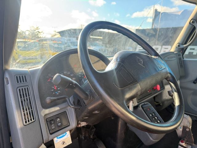 2004 International 4300 Dump Truck LOW PROFILE  - 22976157 - 9