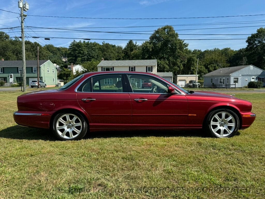 2004 Jaguar XJ 4dr Sedan XJ8 - 22605371 - 7