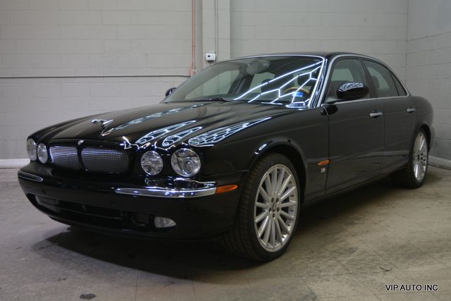 2004 Jaguar XJ 4dr Sedan XJR - 22974866 - 1