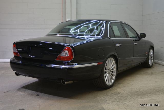 2004 Jaguar XJ 4dr Sedan XJR - 22974866 - 3