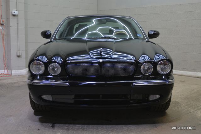 2004 Jaguar XJ 4dr Sedan XJR - 22974866 - 4