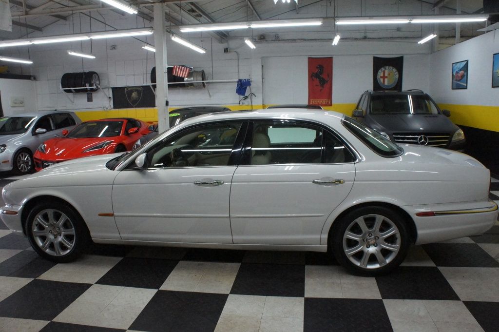 2004 Jaguar XJ Classy & Powerful! - 21967073 - 17