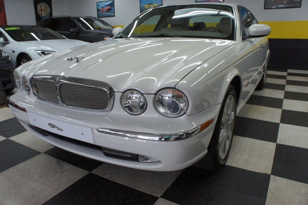 2004 Jaguar XJ Classy & Powerful! - 21967073 - 2