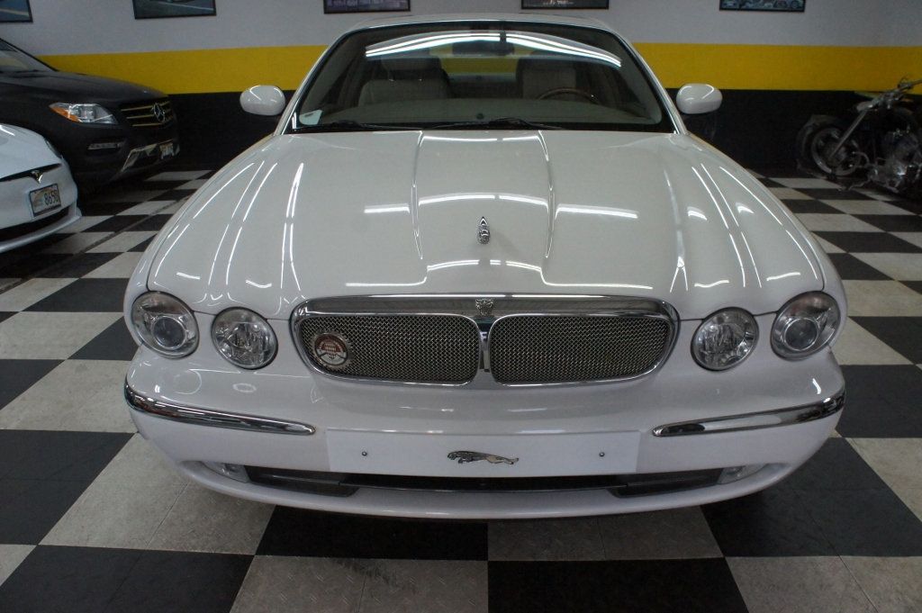 2004 Jaguar XJ Classy & Powerful! - 21967073 - 8