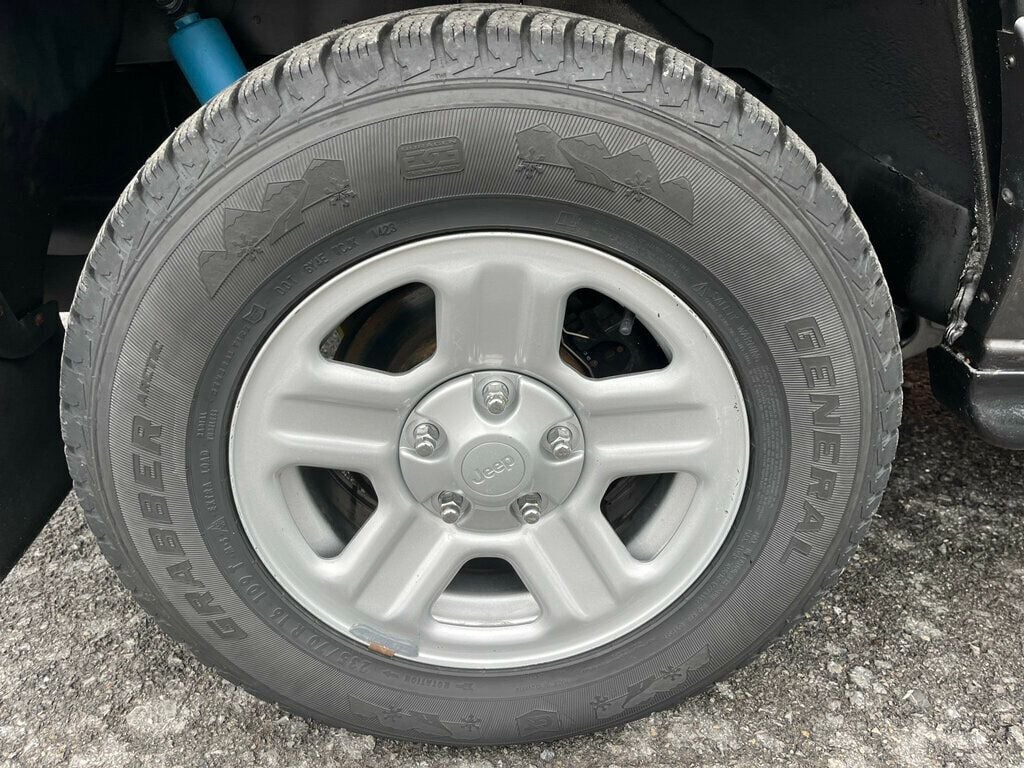 2004 Jeep Grand Cherokee Overland 4.7L H.O 4x4 RUST FREE - 22799189 - 11