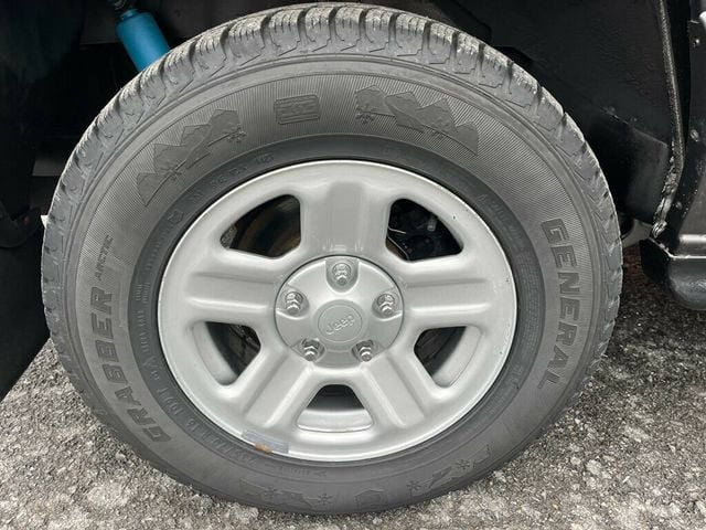 2004 Jeep Grand Cherokee Overland 4.7L H.O 4x4 RUST FREE - 22799189 - 11