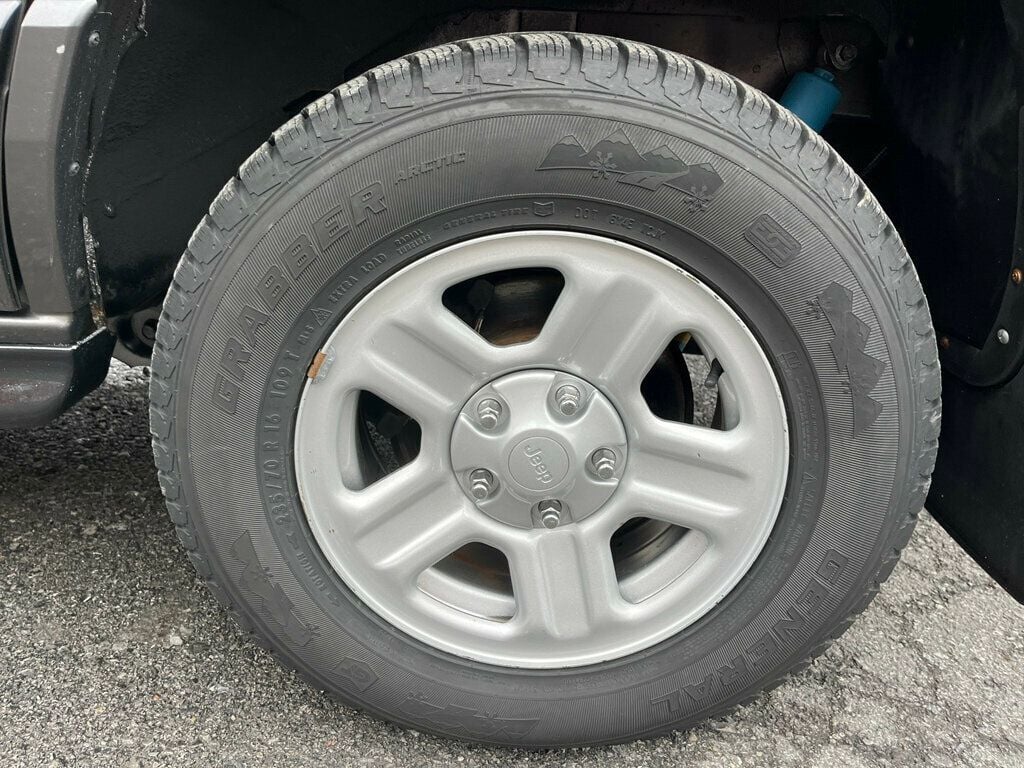 2004 Jeep Grand Cherokee Overland 4.7L H.O 4x4 RUST FREE - 22799189 - 12