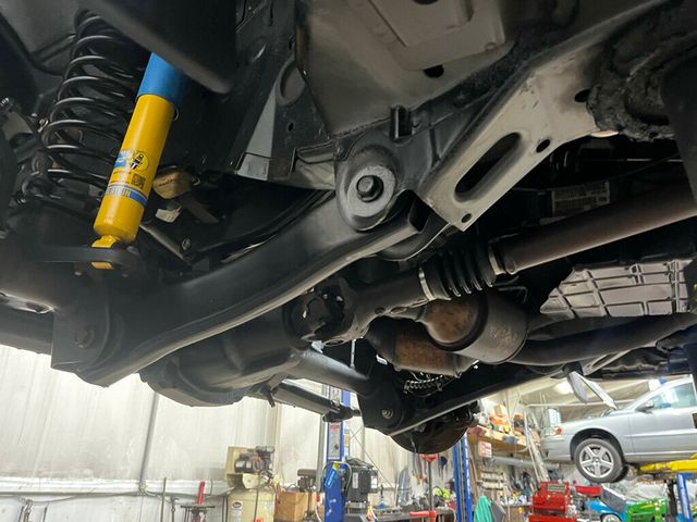 2004 Jeep Grand Cherokee Overland 4.7L H.O 4x4 RUST FREE - 22799189 - 26