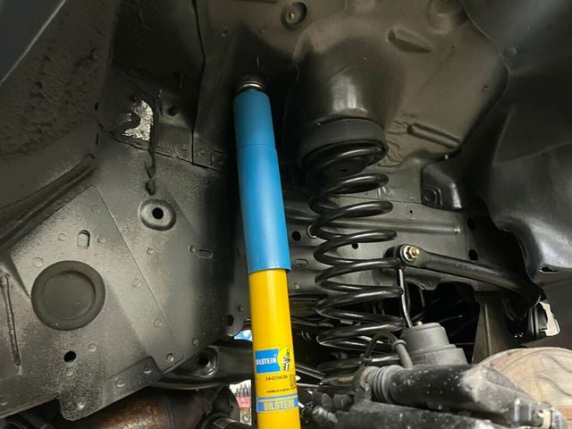 2004 Jeep Grand Cherokee Overland 4.7L H.O 4x4 RUST FREE - 22799189 - 33