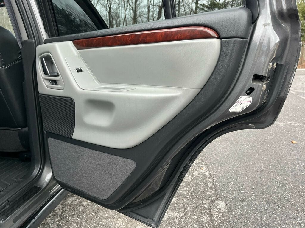 2004 Jeep Grand Cherokee Overland 4.7L H.O 4x4 RUST FREE - 22799189 - 47