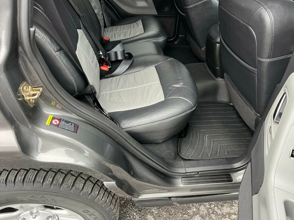 2004 Jeep Grand Cherokee Overland 4.7L H.O 4x4 RUST FREE - 22799189 - 48