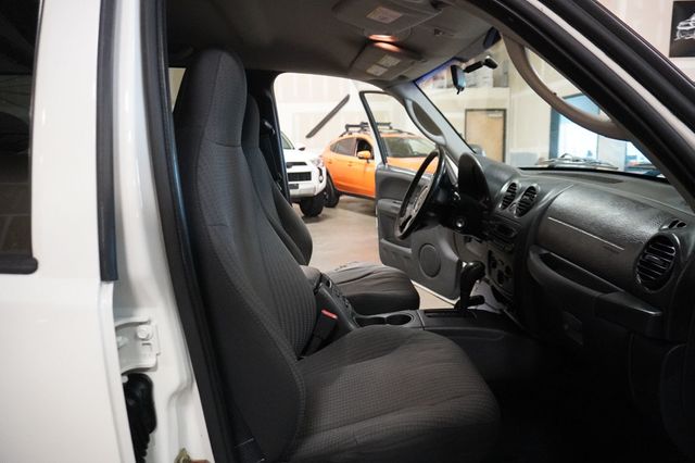 2004 Jeep Liberty 4dr Sport - 23015681 - 6