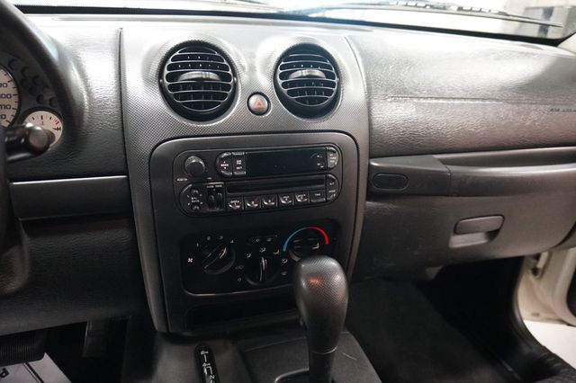 2004 Jeep Liberty 4dr Sport - 23015681 - 7