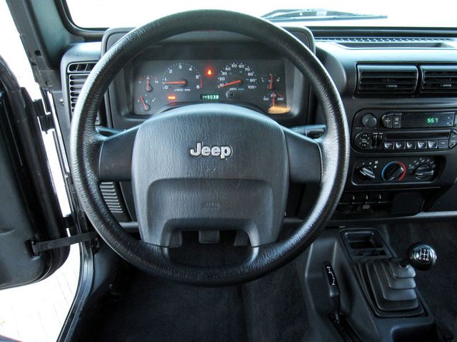 2004 Jeep Wrangler 2dr X - 23095274 - 18