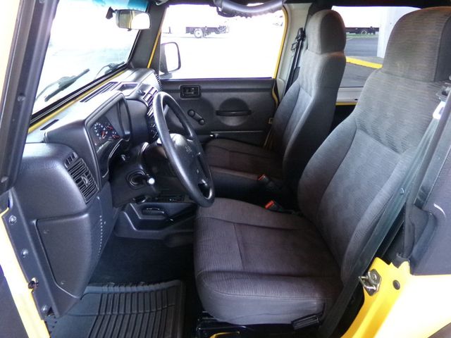 2004 Jeep Wrangler 2dr X - 23036839 - 9