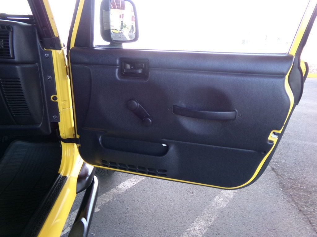 2004 Jeep Wrangler 2dr X - 23036839 - 10