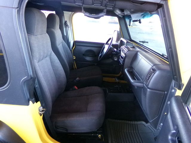 2004 Jeep Wrangler 2dr X - 23036839 - 11