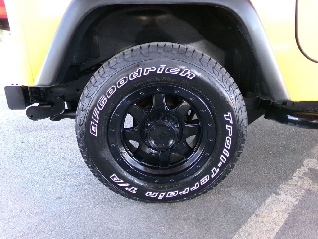 2004 Jeep Wrangler 2dr X - 23036839 - 13