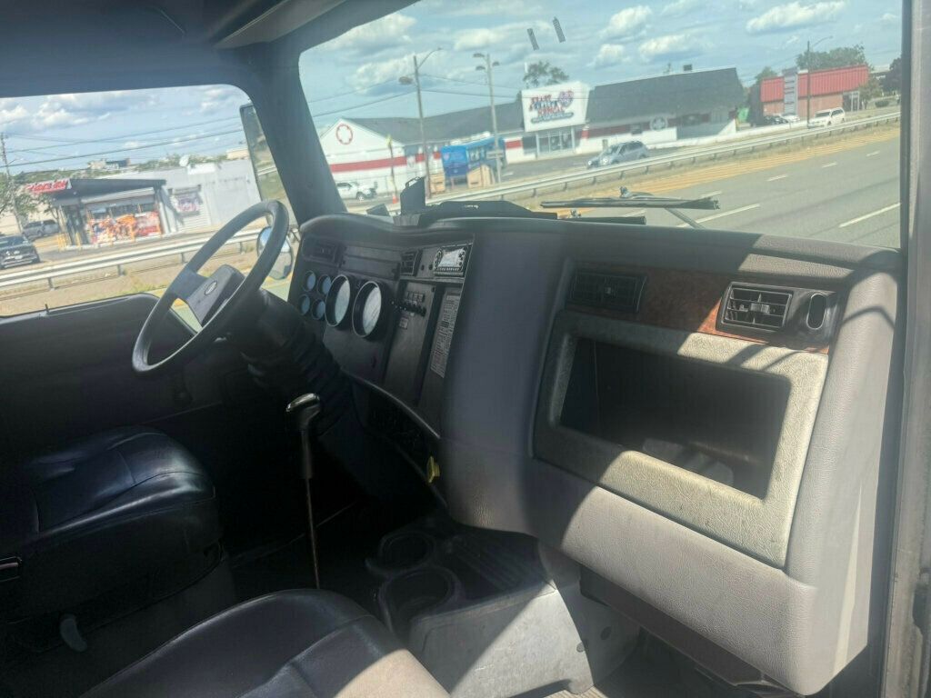 2004 Kenworth T300 22 FOOT BOX TRUCK FINANCING AVAILABLE MANUAL DRIVE MANY OTHERS IN STOCK - 22907756 - 12