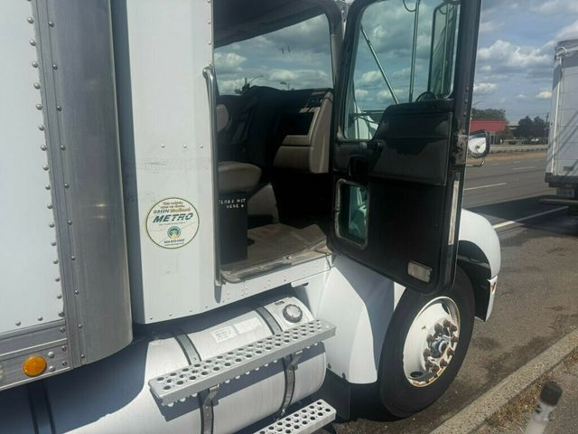 2004 Kenworth T300 22 FOOT BOX TRUCK FINANCING AVAILABLE MANUAL DRIVE MANY OTHERS IN STOCK - 22907756 - 7