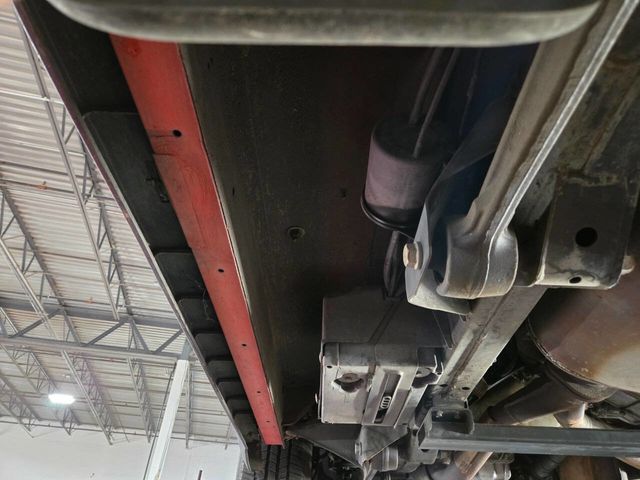 2004 Land Rover Discovery 4dr Wagon S - 22965015 - 17