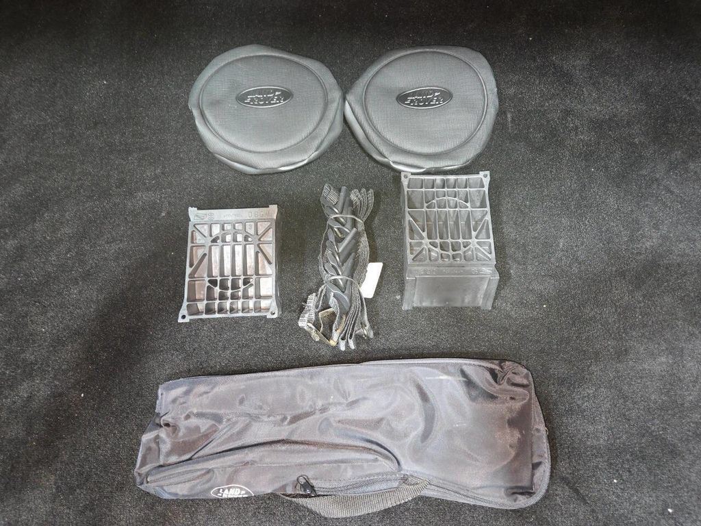 2004 Land Rover Discovery 4dr Wagon S - 22965015 - 61