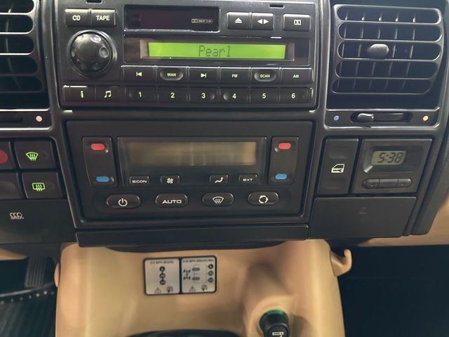 2004 Land Rover Discovery 4dr Wagon SE - 23013048 - 23