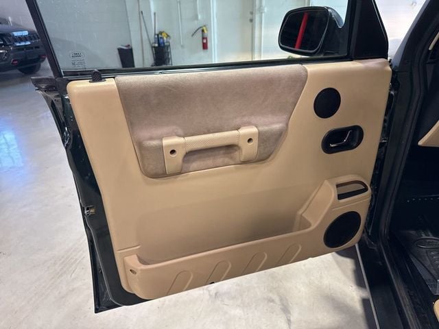 2004 Land Rover Discovery 4dr Wagon SE - 23013048 - 36