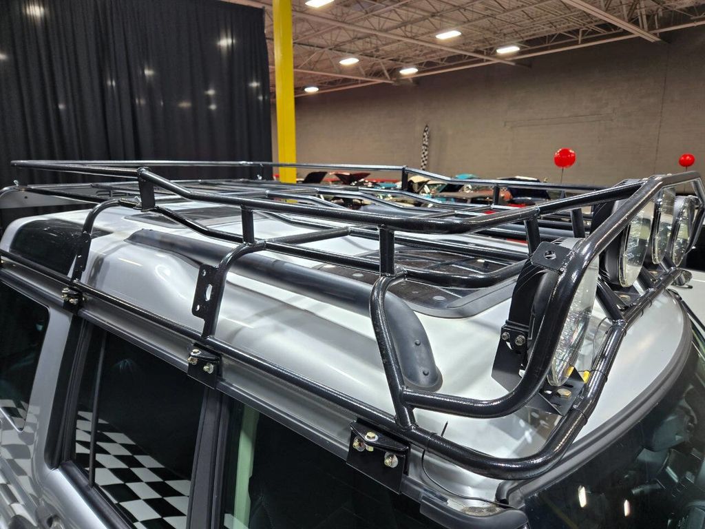 2004 Land Rover Discovery 4dr Wagon SE - 22967419 - 13