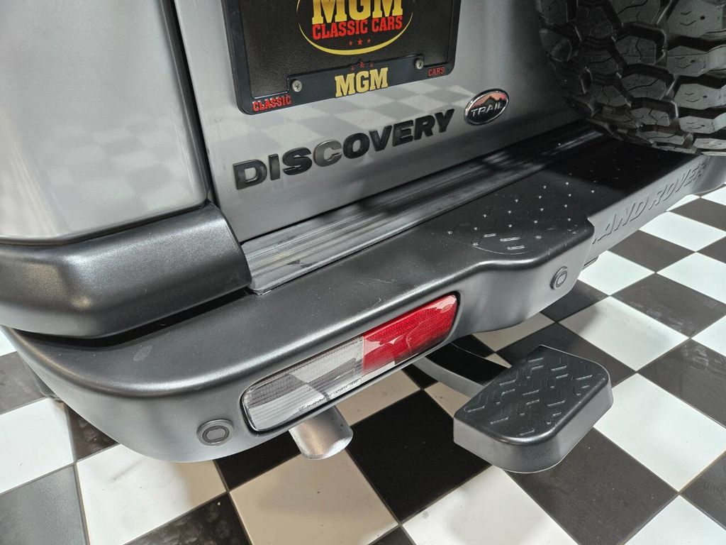 2004 Land Rover Discovery 4dr Wagon SE - 22967419 - 19