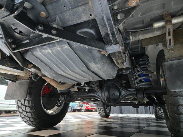 2004 Land Rover Discovery 4dr Wagon SE - 22967419 - 25