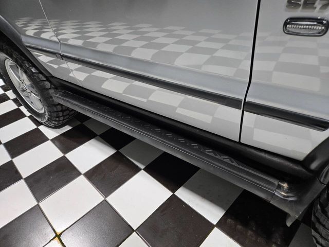 2004 Land Rover Discovery 4dr Wagon SE - 22967419 - 34