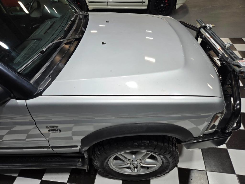 2004 Land Rover Discovery 4dr Wagon SE - 22967419 - 35