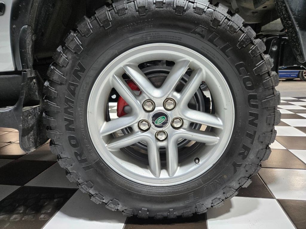 2004 Land Rover Discovery 4dr Wagon SE - 22967419 - 36