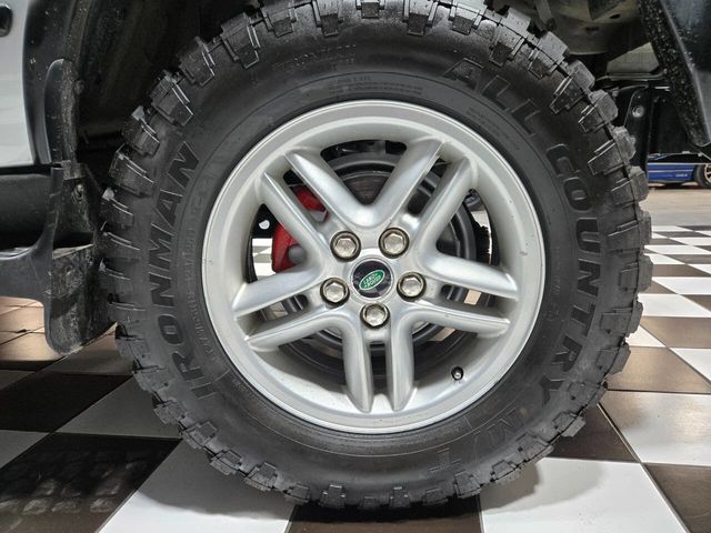 2004 Land Rover Discovery 4dr Wagon SE - 22967419 - 36