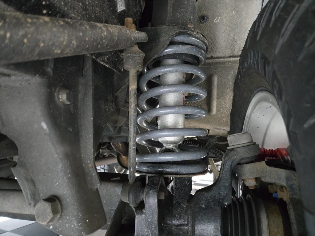 2004 Land Rover Discovery 4dr Wagon SE - 22967419 - 46