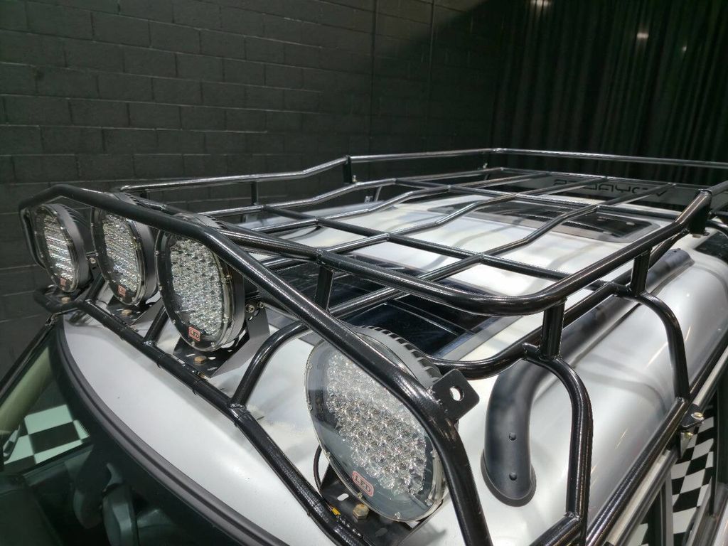 2004 Land Rover Discovery 4dr Wagon SE - 22967419 - 48