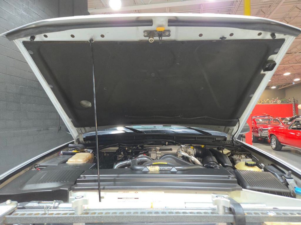 2004 Land Rover Discovery 4dr Wagon SE - 22967419 - 57