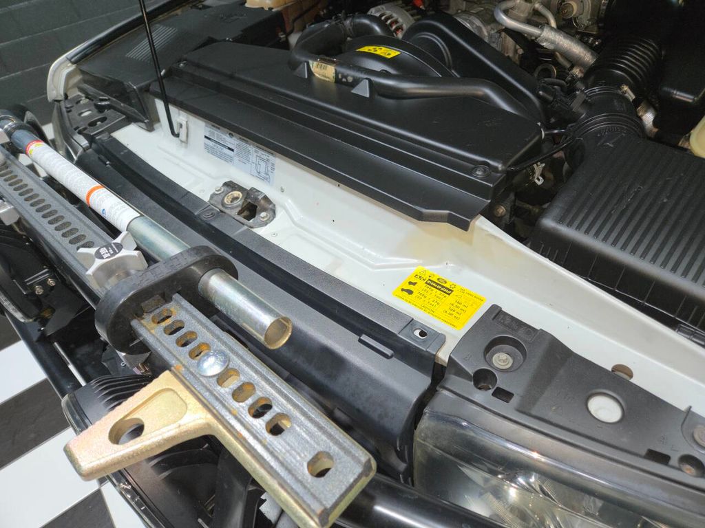 2004 Land Rover Discovery 4dr Wagon SE - 22967419 - 62