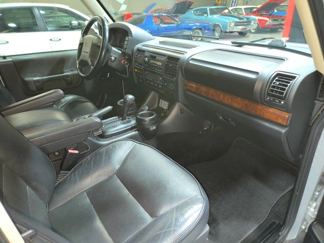 2004 Land Rover Discovery 4dr Wagon SE - 22967419 - 64