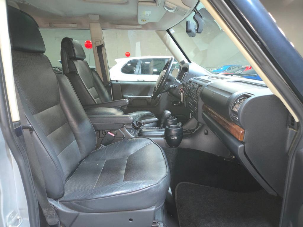 2004 Land Rover Discovery 4dr Wagon SE - 22967419 - 65