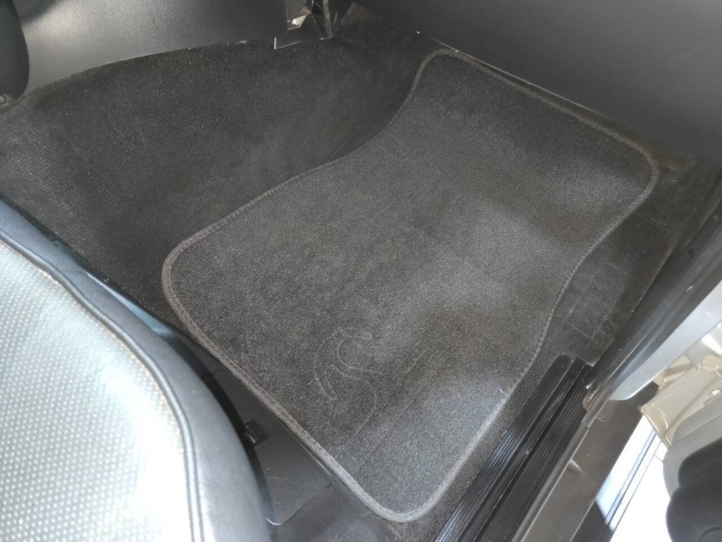 2004 Land Rover Discovery 4dr Wagon SE - 22967419 - 67