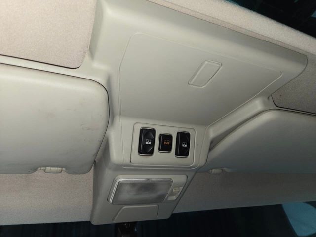 2004 Land Rover Discovery 4dr Wagon SE - 22967419 - 88