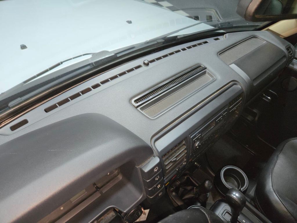 2004 Land Rover Discovery 4dr Wagon SE - 22967419 - 89