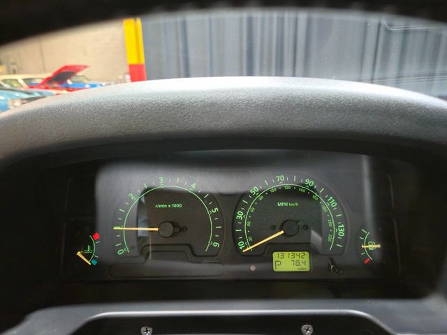 2004 Land Rover Discovery 4dr Wagon SE - 22967419 - 93