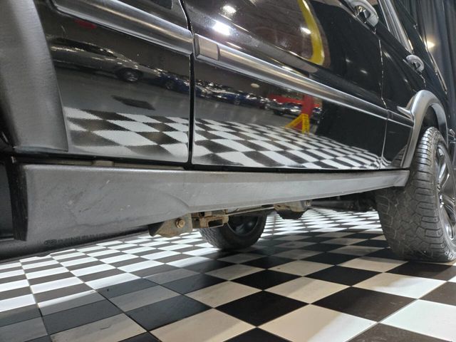 2004 Land Rover Discovery 4dr Wagon SE - 22990057 - 19